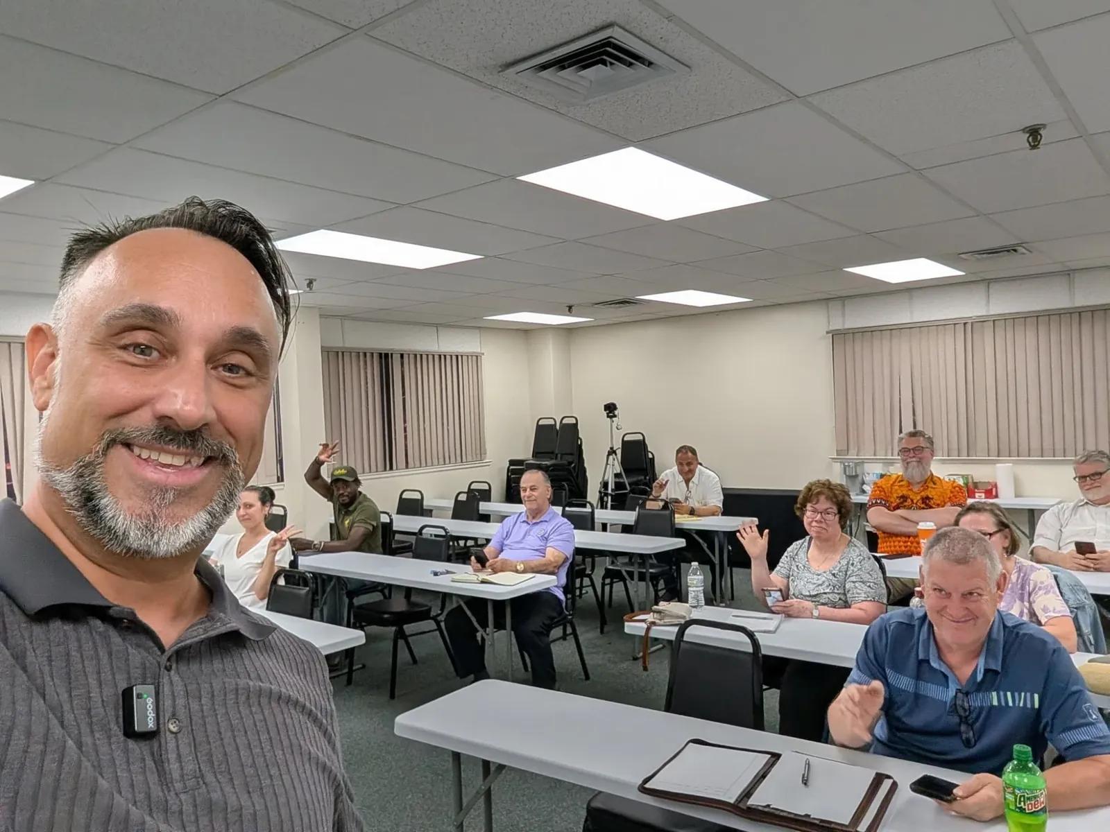 Glenn Murano teaching a hands-on AI class for Connecticut business owners